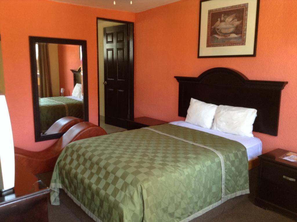 Motel Agora Ensenada Zewnętrze zdjęcie