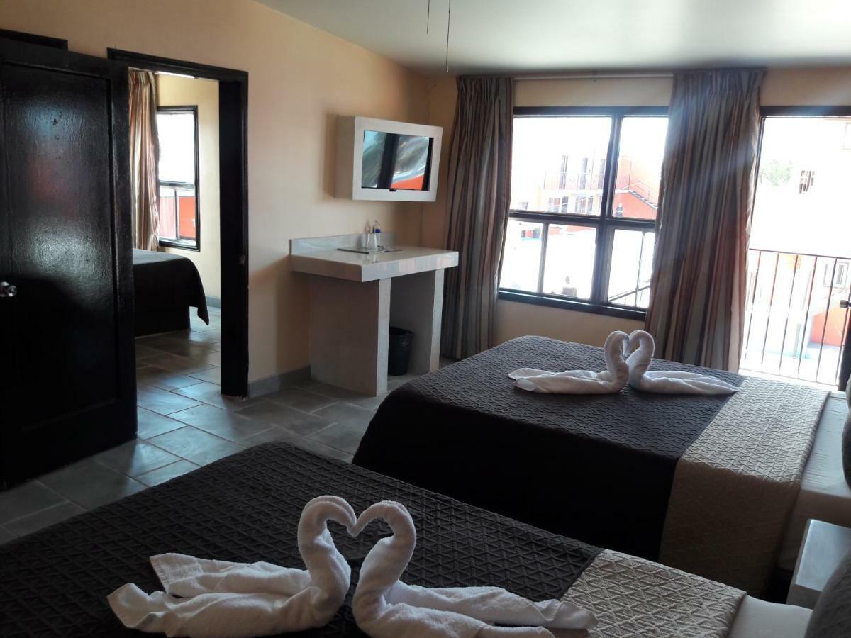 Motel Agora Ensenada Zewnętrze zdjęcie