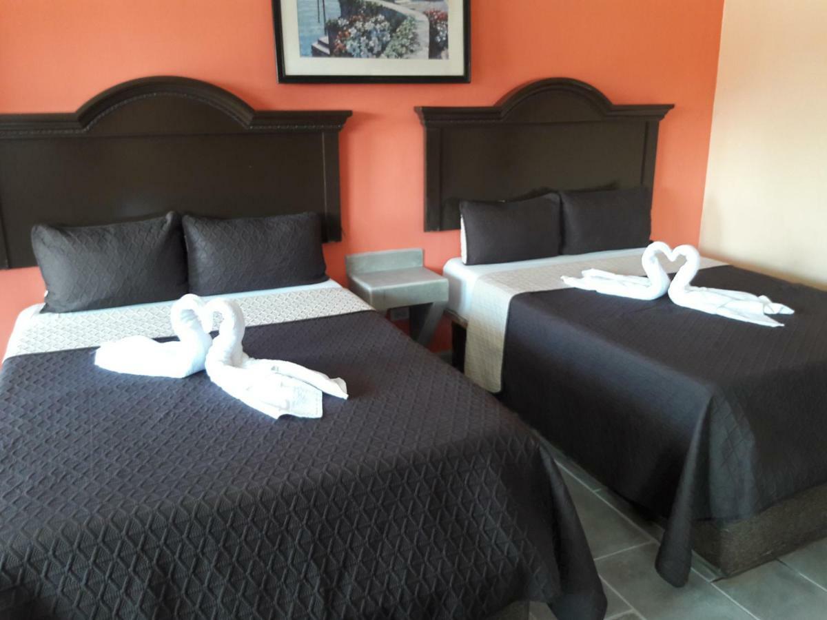 Motel Agora Ensenada Zewnętrze zdjęcie